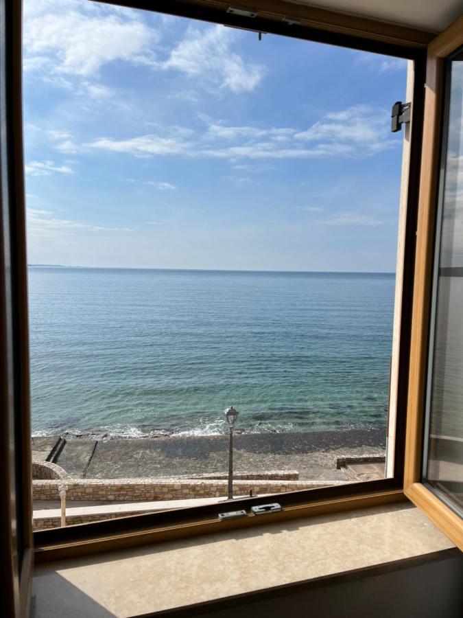 Rotonda Inn Novigrad Novigrad  Екстер'єр фото