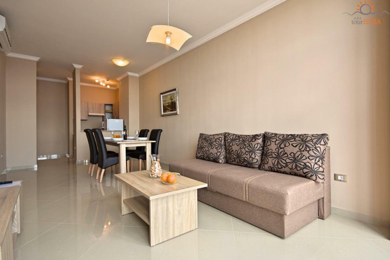Rotonda Inn Novigrad Novigrad  Екстер'єр фото