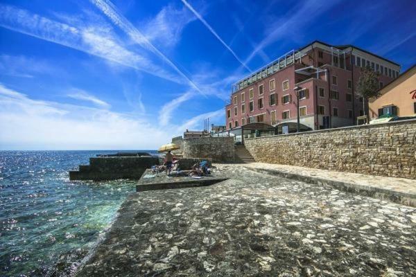 Rotonda Inn Novigrad Novigrad  Екстер'єр фото