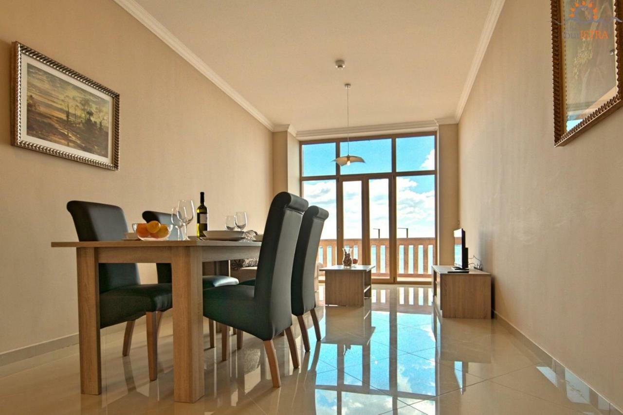 Rotonda Inn Novigrad Novigrad  Екстер'єр фото