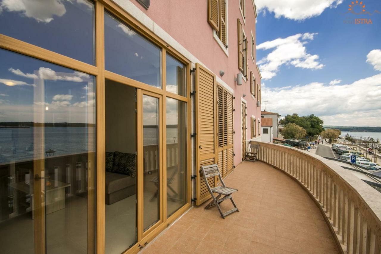 Rotonda Inn Novigrad Novigrad  Екстер'єр фото