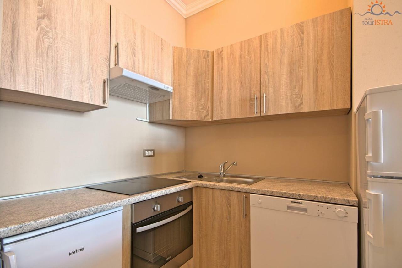 Rotonda Inn Novigrad Novigrad  Екстер'єр фото