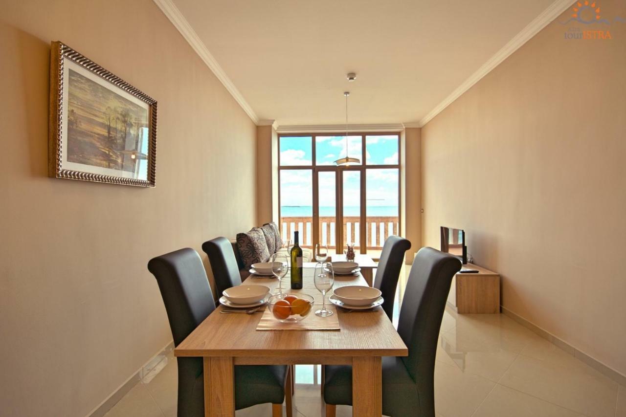 Rotonda Inn Novigrad Novigrad  Екстер'єр фото