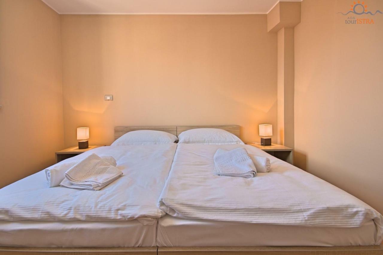 Rotonda Inn Novigrad Novigrad  Екстер'єр фото